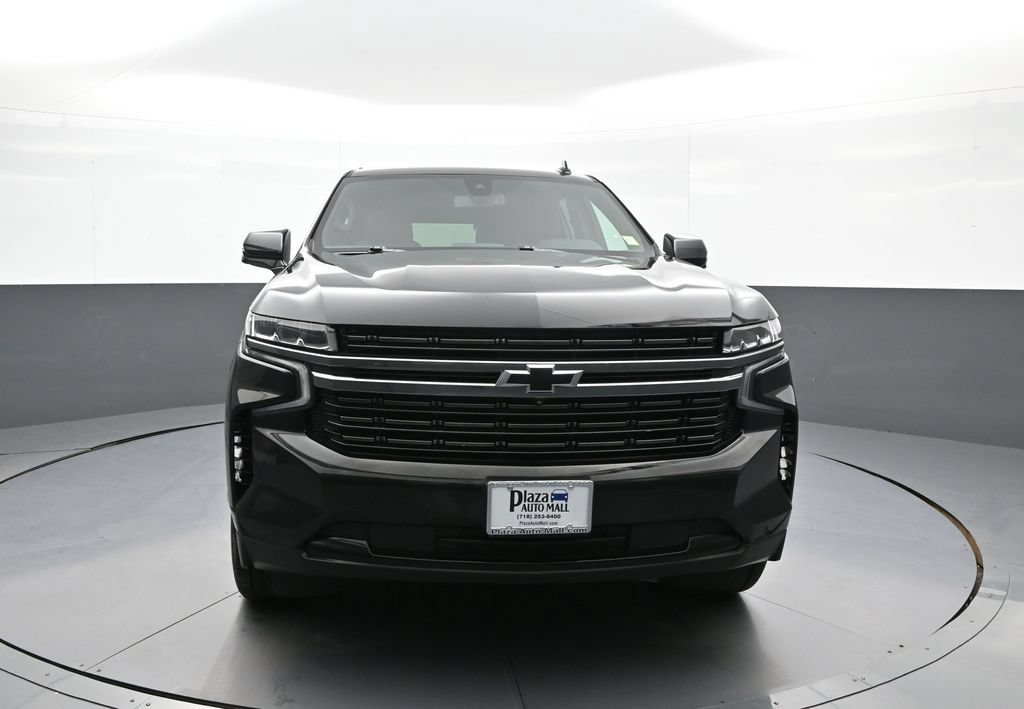 Used 2022 Chevrolet Tahoe RST w/ Luxury Package AWD/4WD image 2