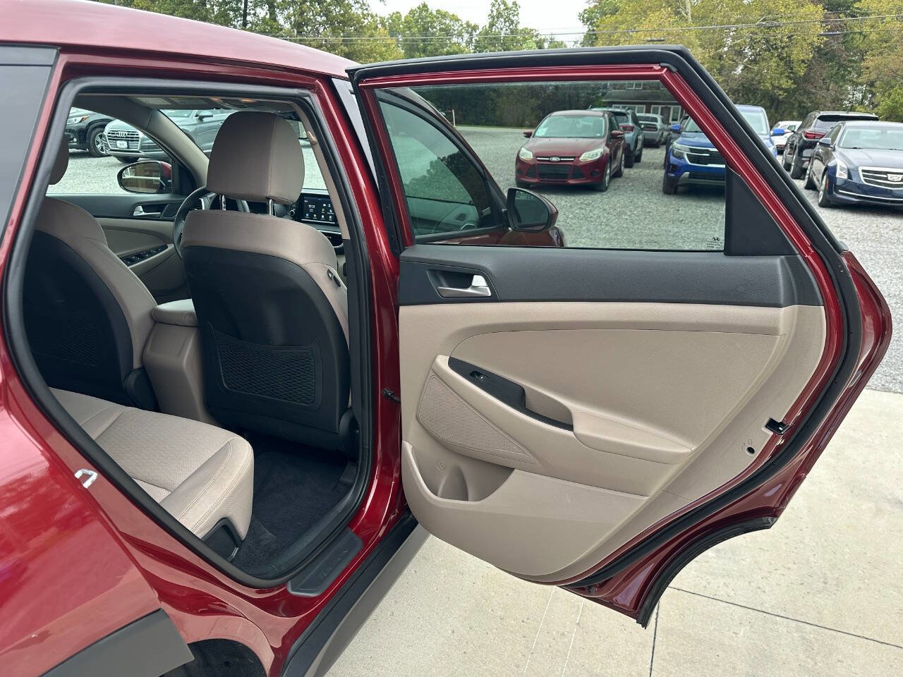 Used 2020 Hyundai Tucson SE image 14