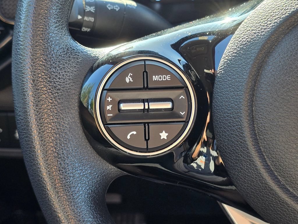 Used 2024 Kia Soul S FWD image 32