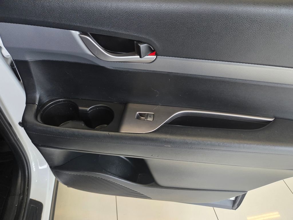 Used 2022 Hyundai Palisade SE image 31