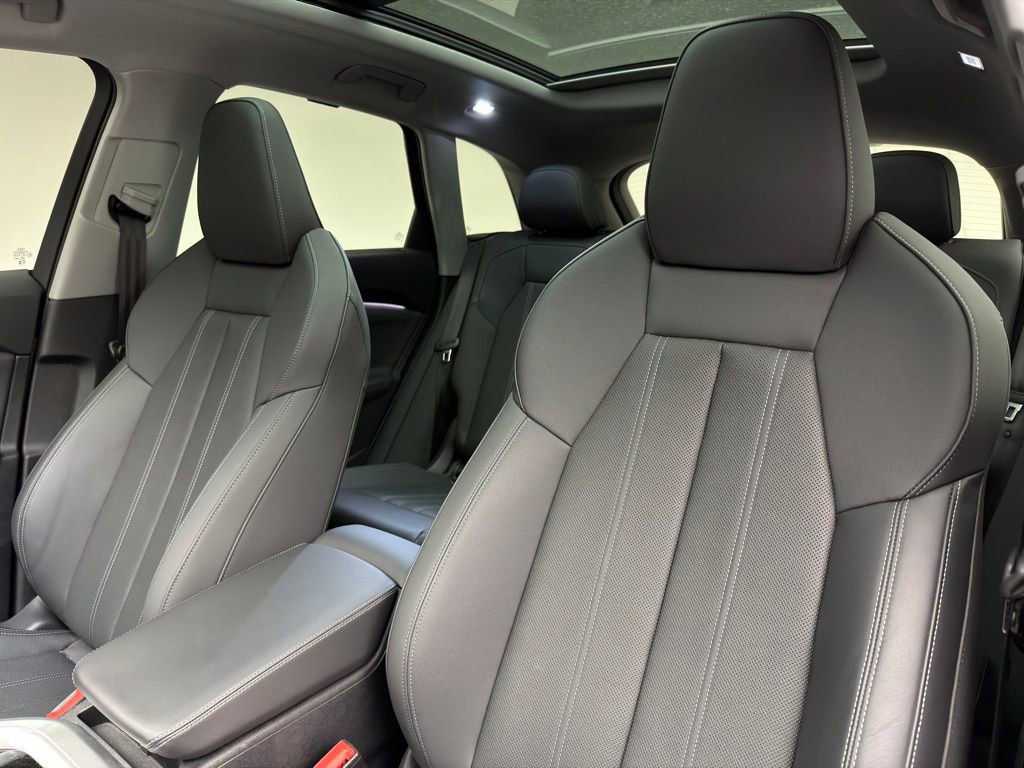 Used 2025 Audi Q5 Premium Plus image 15