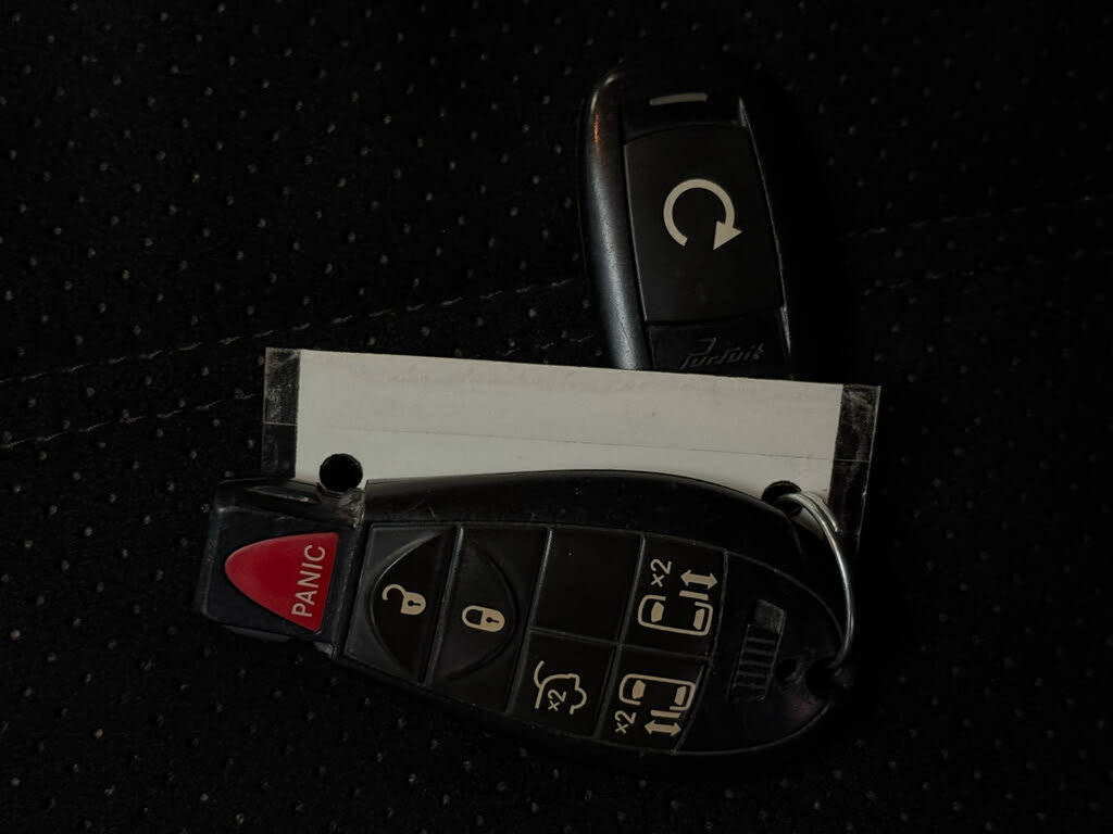 Used 2018 Dodge Grand Caravan SXT FWD image 36