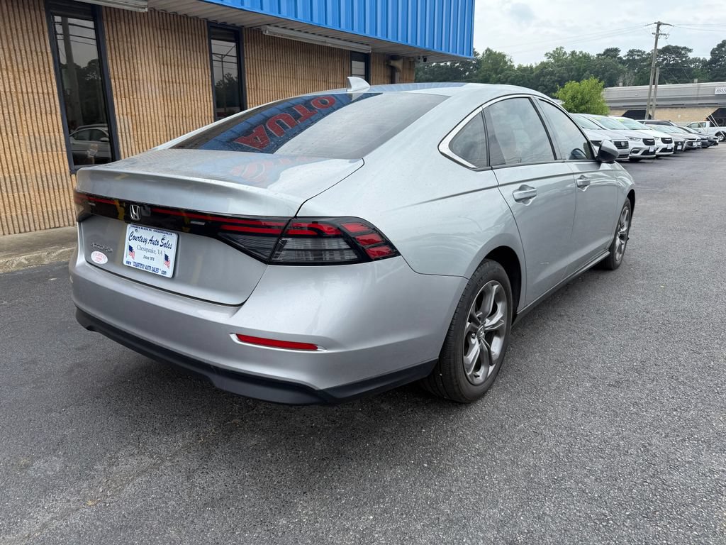 Used 2024 Honda Accord EX image 11