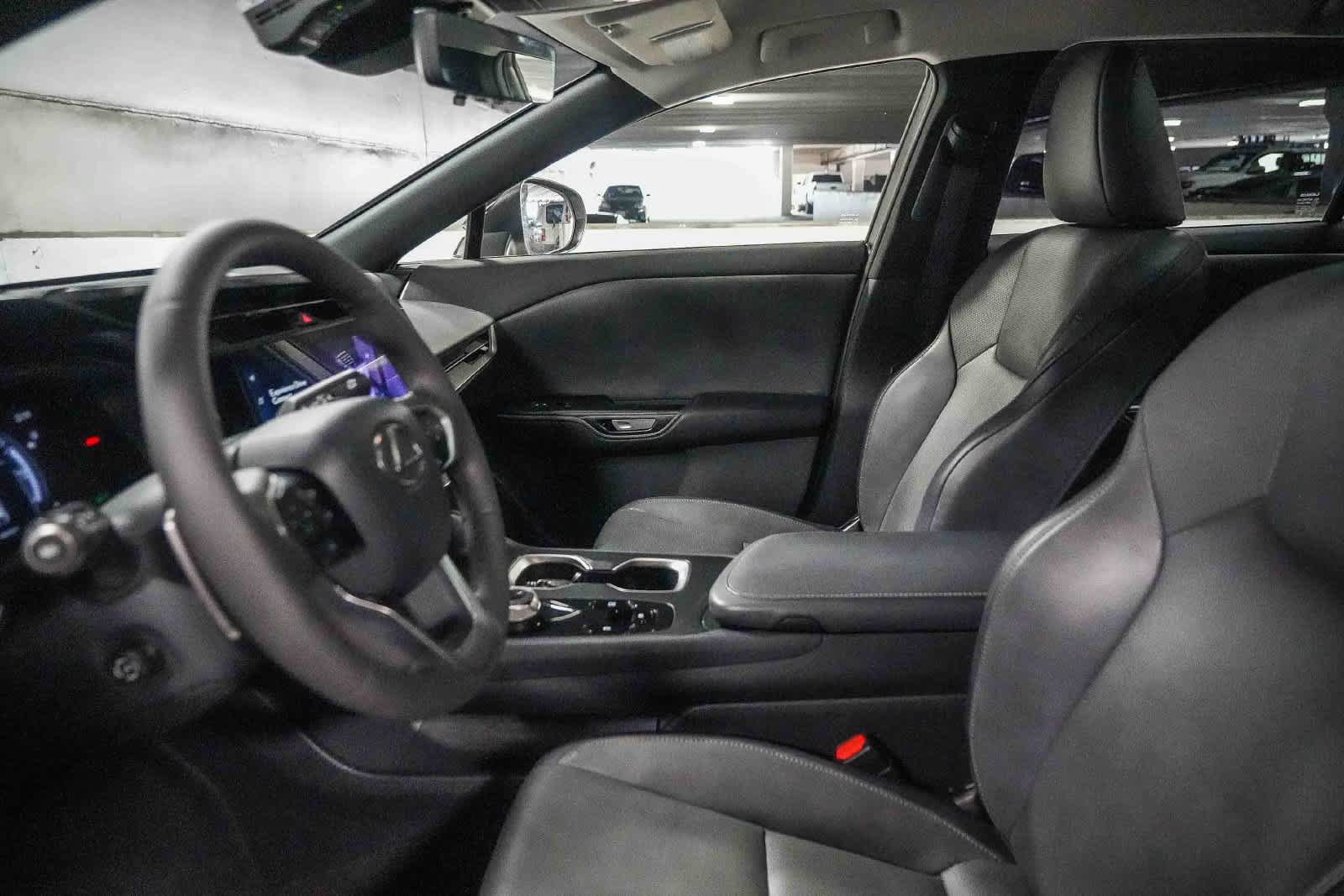 Used 2023 Lexus RZ 450e Premium w/ Technology Package AWD/4WD image 18