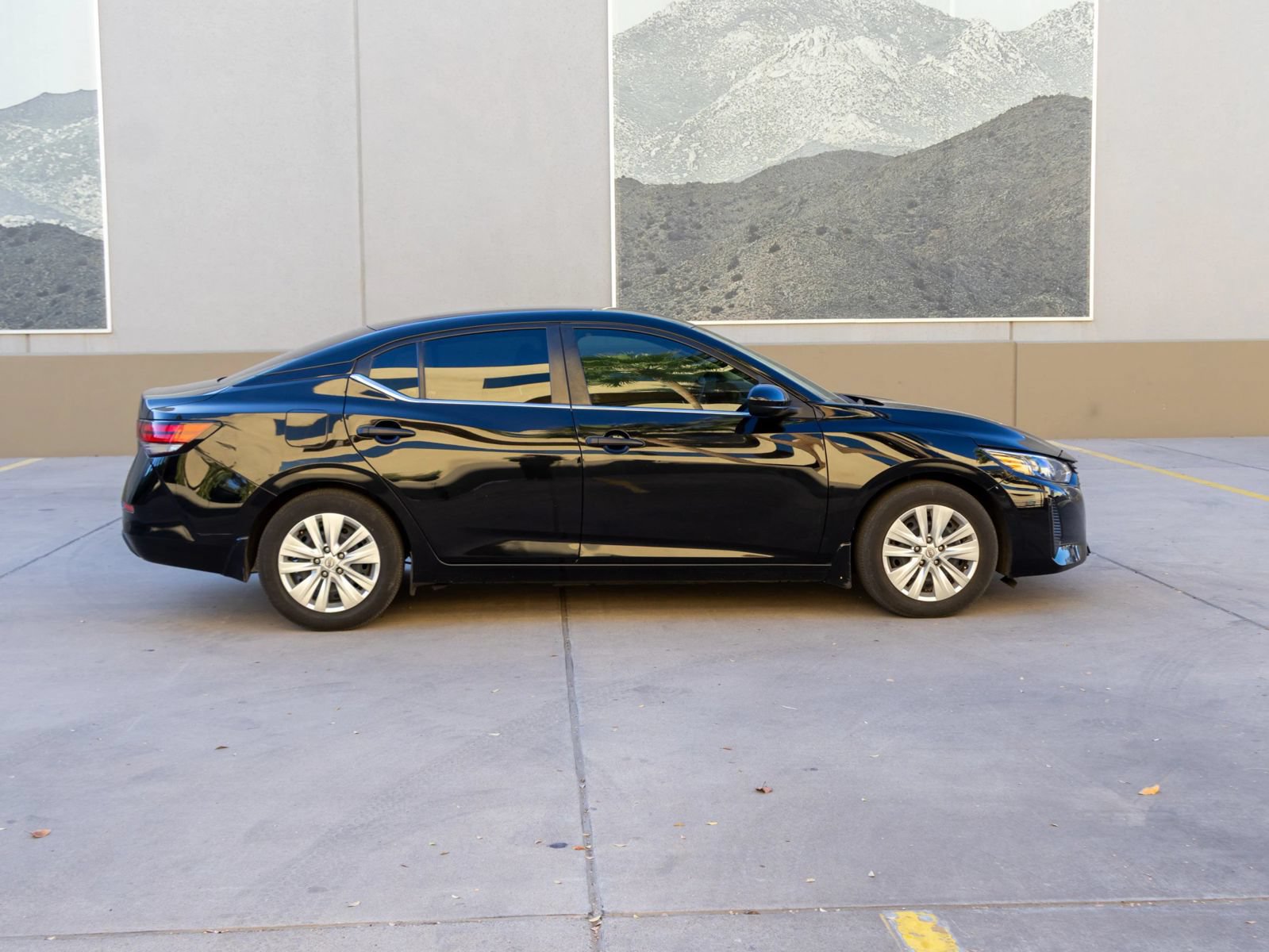 Used 2024 Nissan Sentra S FWD image 3