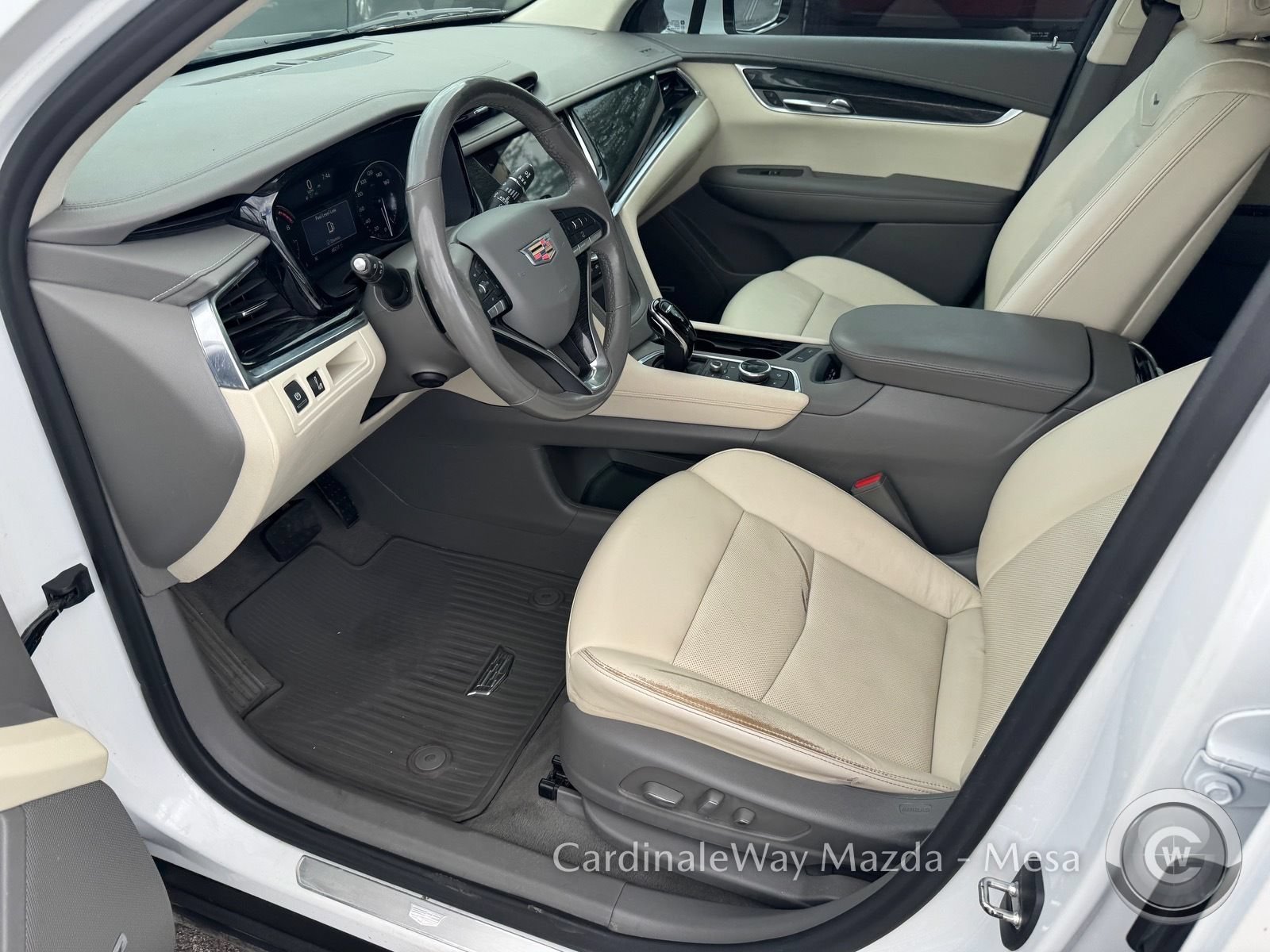 Used 2021 Cadillac XT6 Premium Luxury FWD image 11