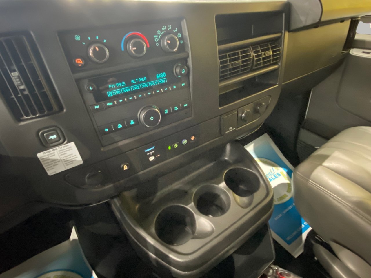 Used 2022 GMC Savana 2500 image 13