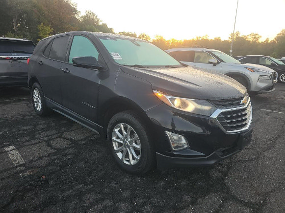 Used 2021 Chevrolet Equinox LS w/ LS Convenience Package AWD/4WD image 3