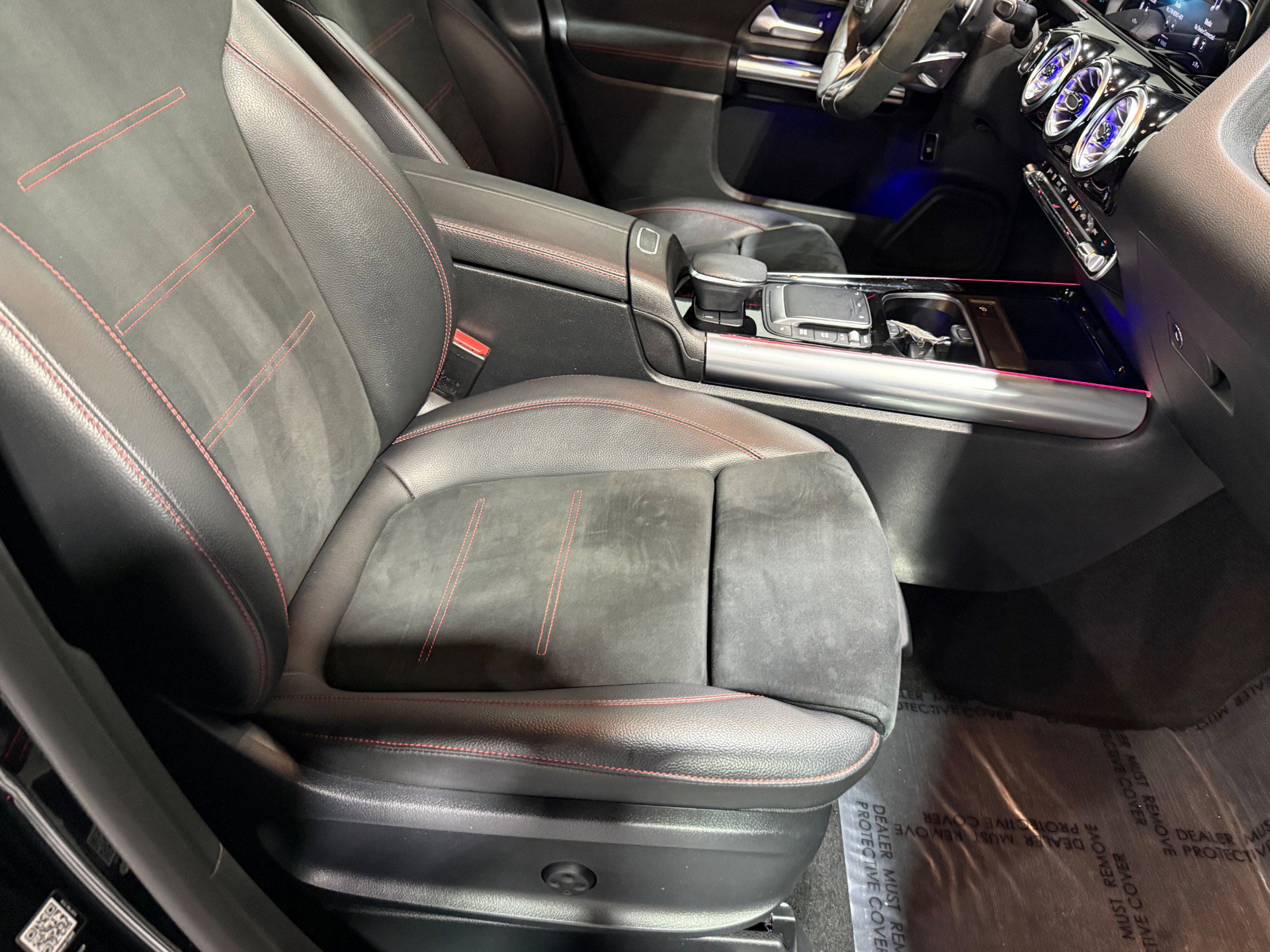 Used 2022 Mercedes-Benz GLA 35 AMG 4MATIC w/ Premium Package Lite image 61