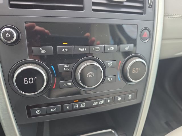 Used 2019 Land Rover Discovery Sport SE image 27