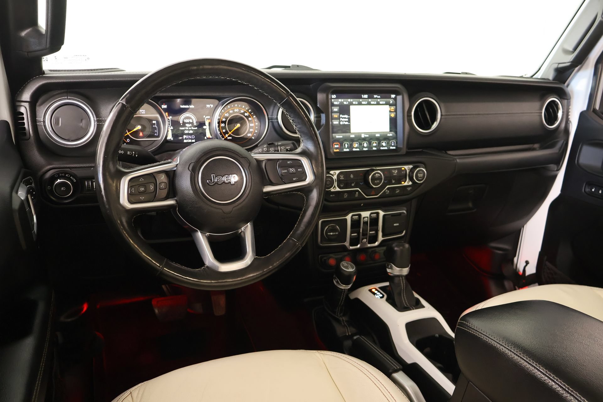 Used 2019 Jeep Wrangler Unlimited Sahara AWD/4WD image 2