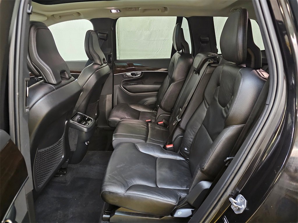 Used 2019 Volvo XC90 T6 Momentum w/ Protection Package image 18