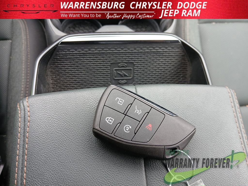 Used 2026 GMC Terrain AT4 w/ Technology Package II AWD/4WD image 23