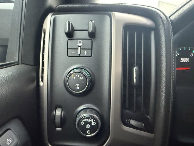 Used 2018 GMC Sierra 3500 Denali w/ Duramax Plus Package image 24