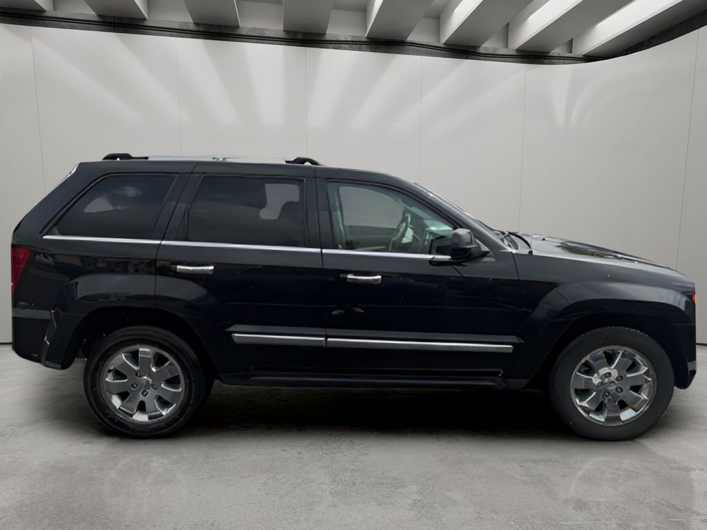 Used 2010 Jeep Grand Cherokee Limited w/ Trailer Tow Group IV AWD/4WD image 5