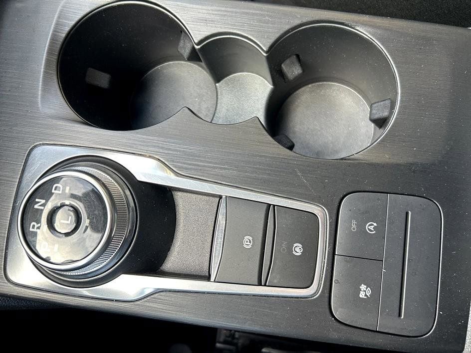 Used 2022 Ford Escape SEL image 22