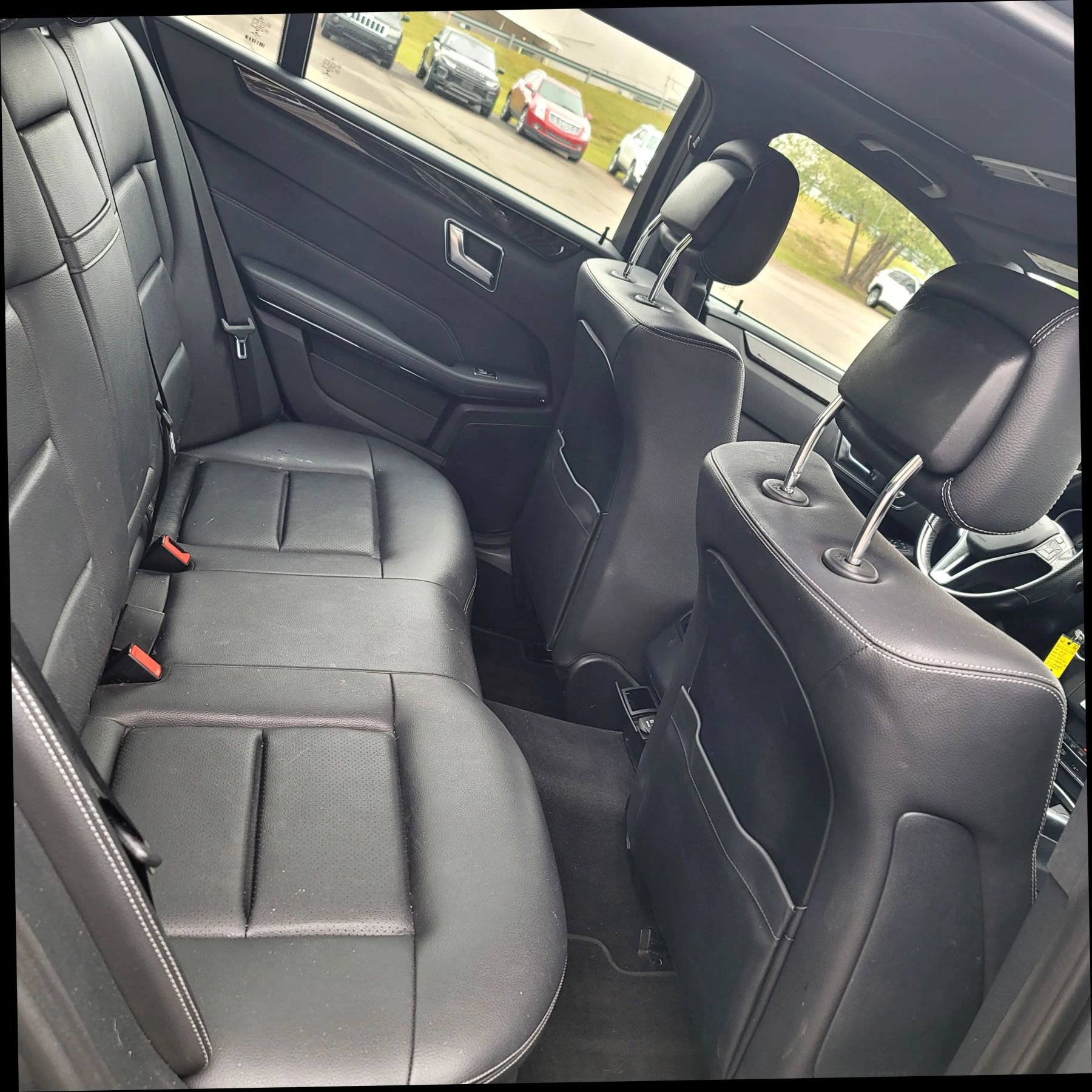 Used 2016 Mercedes-Benz E 350 4MATIC Sedan image 30