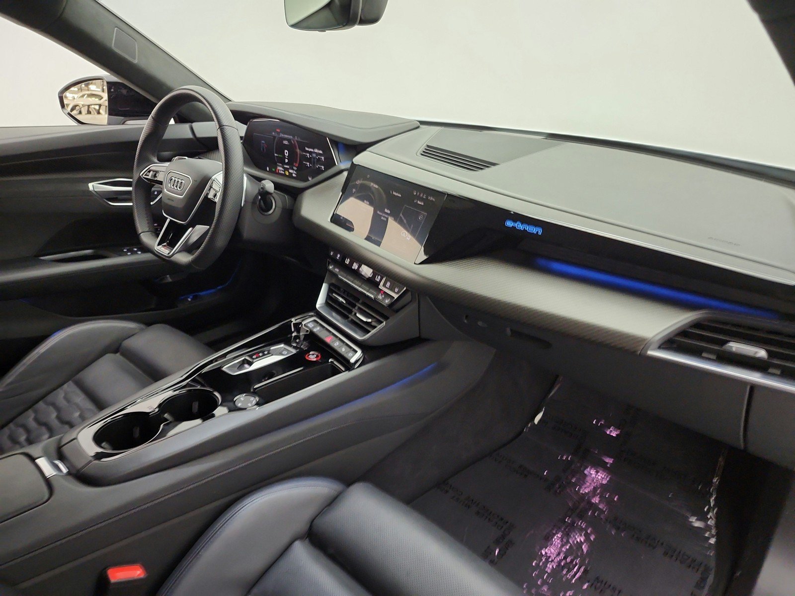 Used 2023 Audi RS e-tron GT w/ Carbon Performance Package AWD/4WD image 20