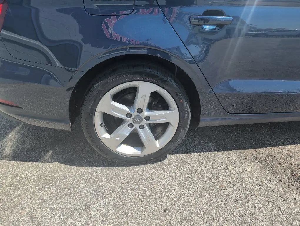 Used 2018 Audi A3 2.0T Premium FWD image 11