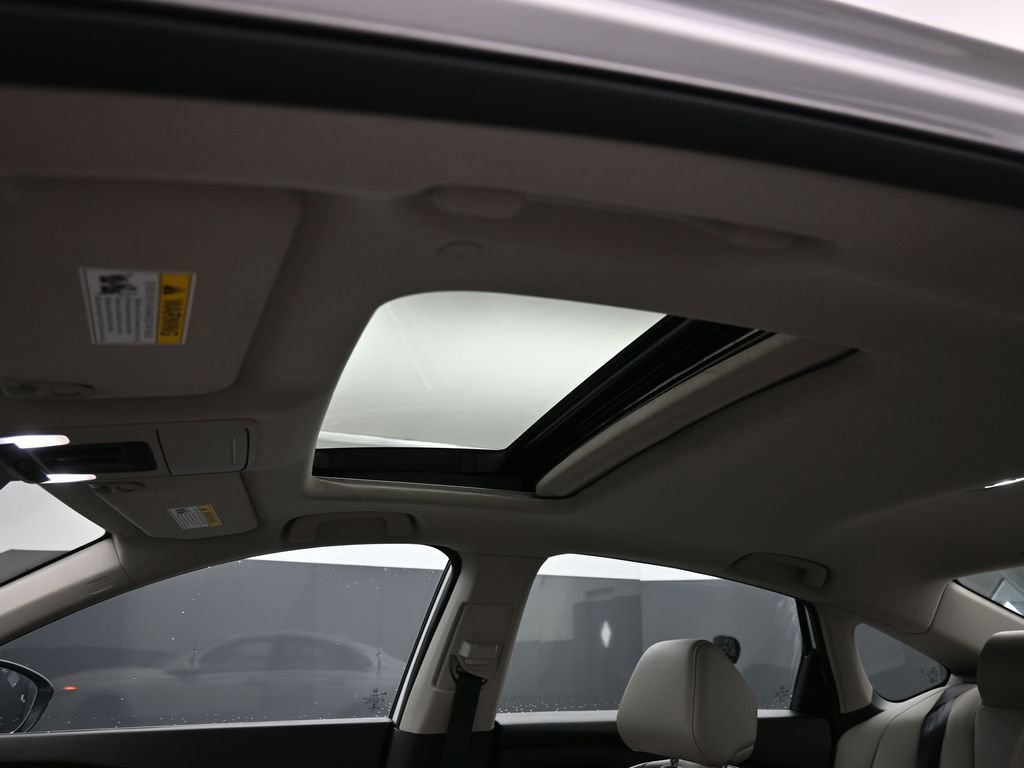 Certified 2023 Honda Accord Touring image 55