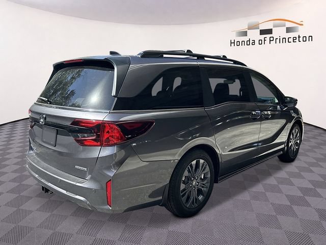 New 2026 Honda Odyssey Touring image 3