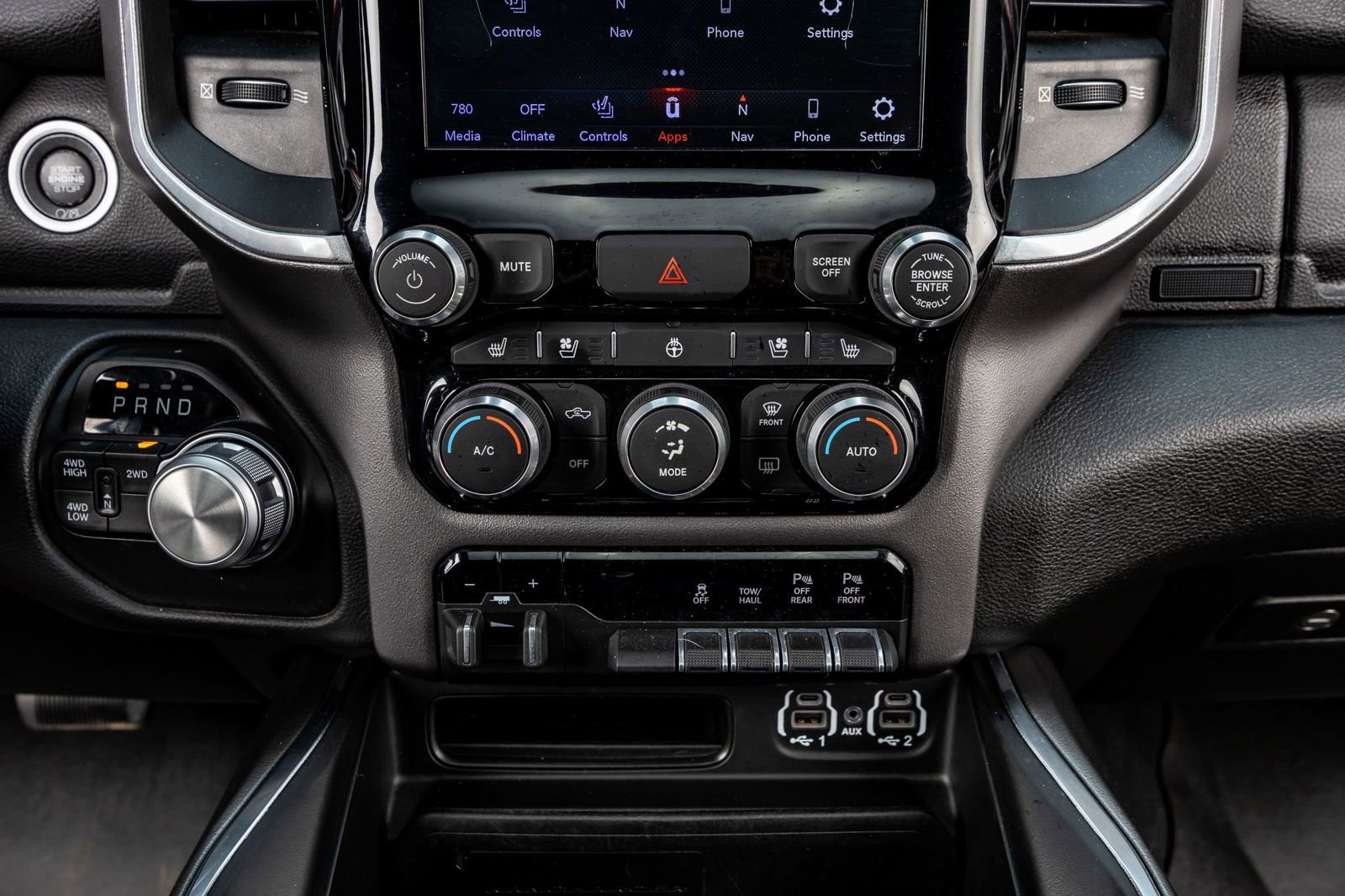 Used 2020 RAM 2500 Laramie image 26