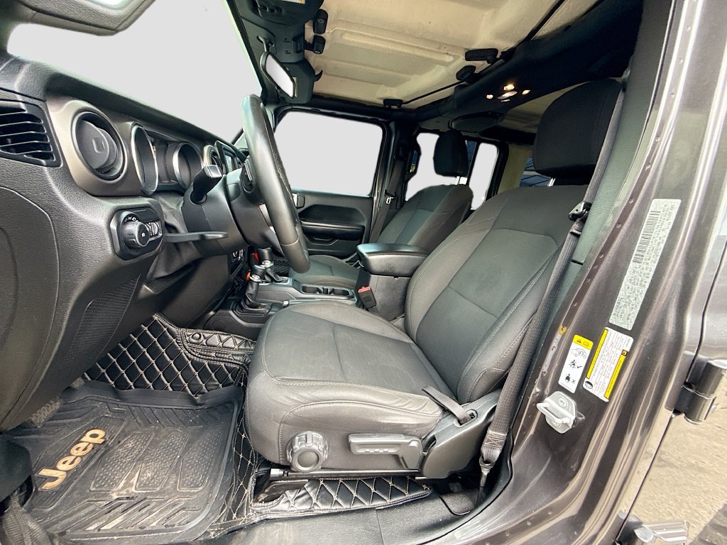 Used 2019 Jeep Wrangler Unlimited Sport S AWD/4WD image 23