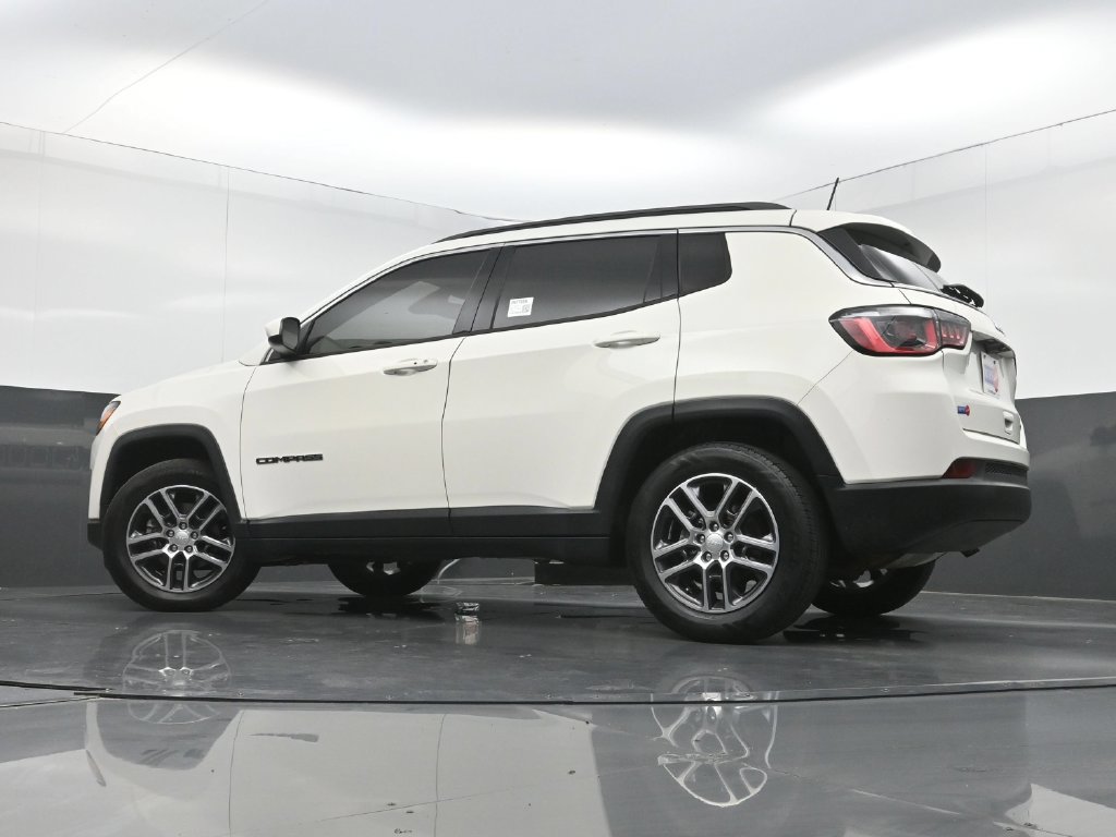 Used 2019 Jeep Compass Latitude w/ Popular Equipment Group FWD image 23