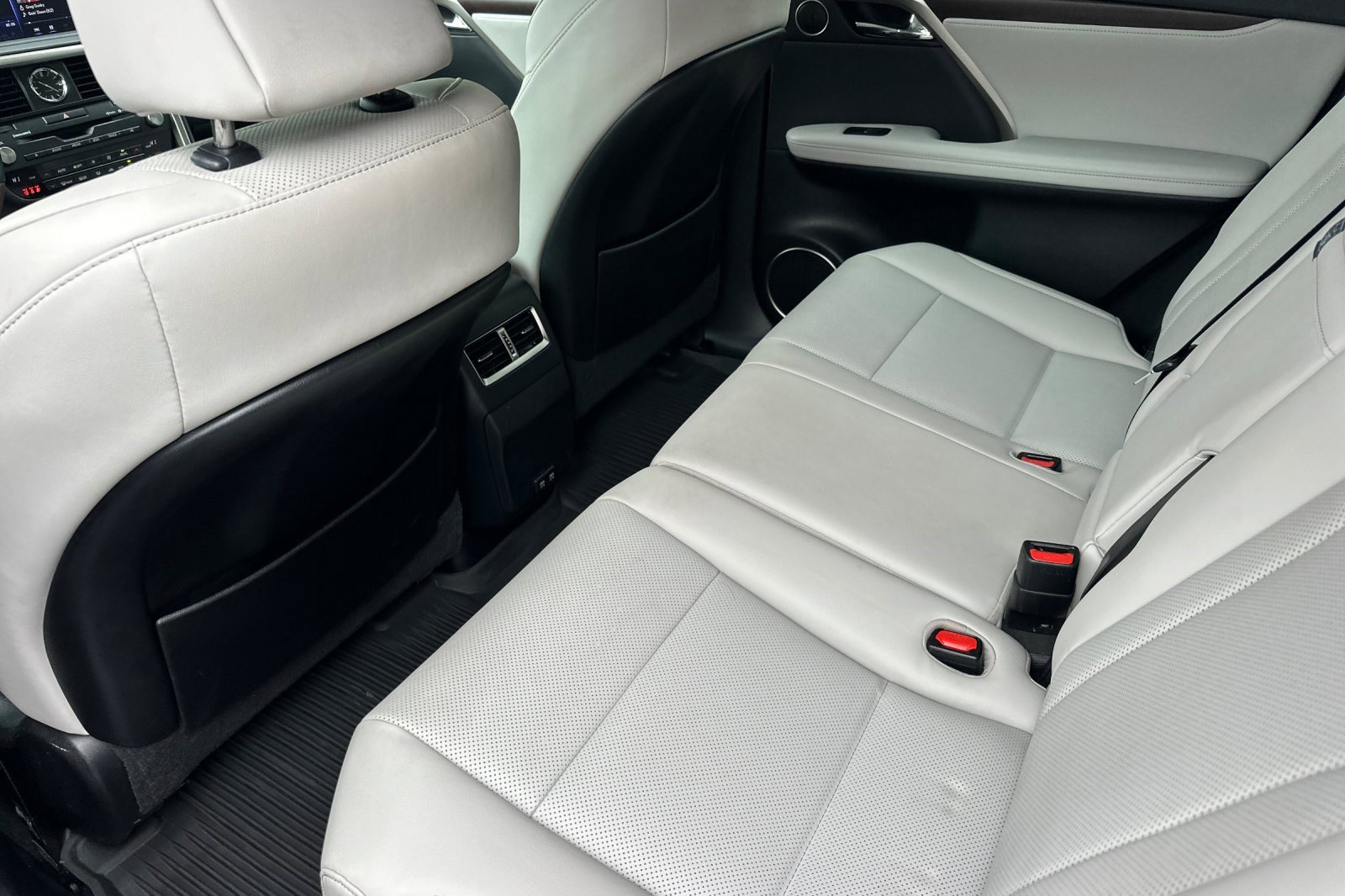 Certified 2022 Lexus RX 450h AWD w/ Premium Package image 15