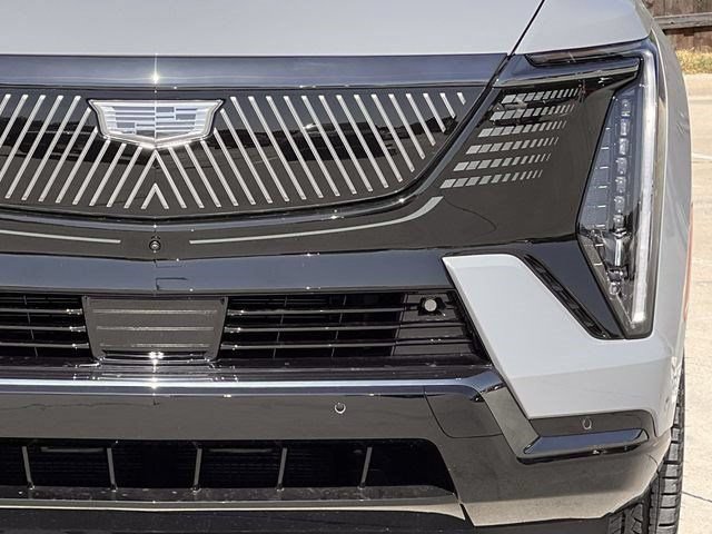 New 2026 Cadillac Escalade IQ Sport 2 w/ LPO, ONYX Package AWD/4WD image 8