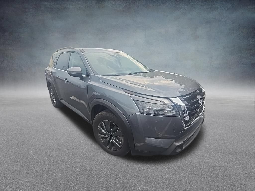 Used 2025 Nissan Pathfinder SV AWD/4WD image 2