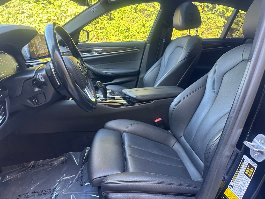 Used 2019 BMW 530i xDrive w/ Dynamic Handling Package image 13
