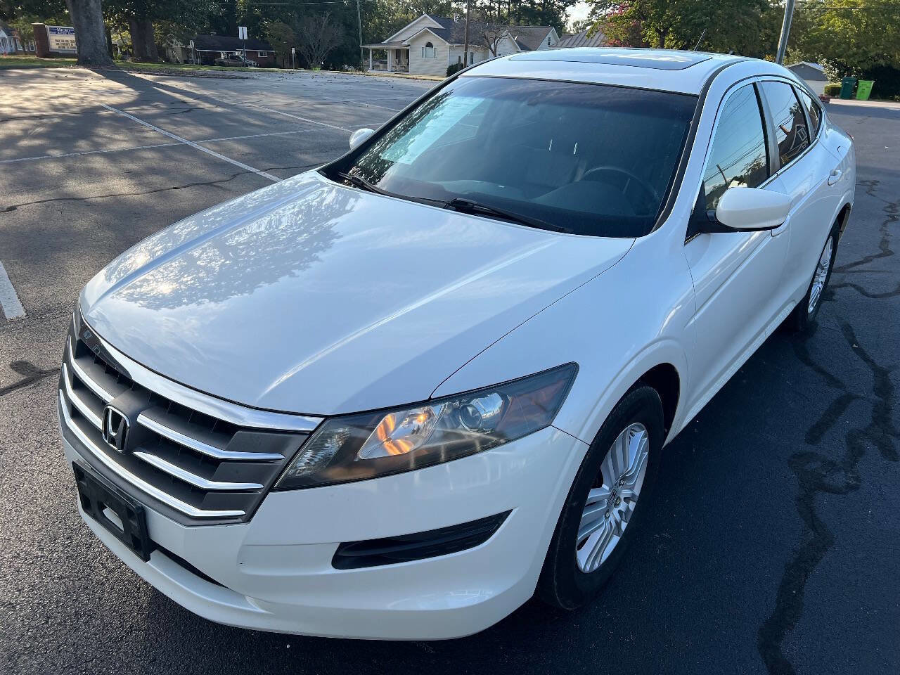 Used 2012 Honda Crosstour EX-L image 2