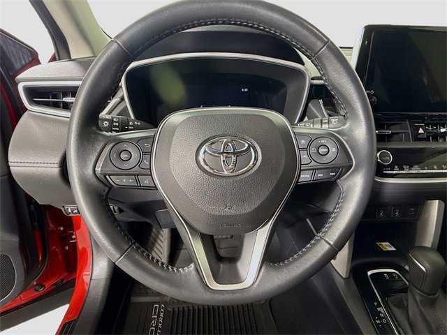 Certified 2023 Toyota Corolla Cross XLE image 11