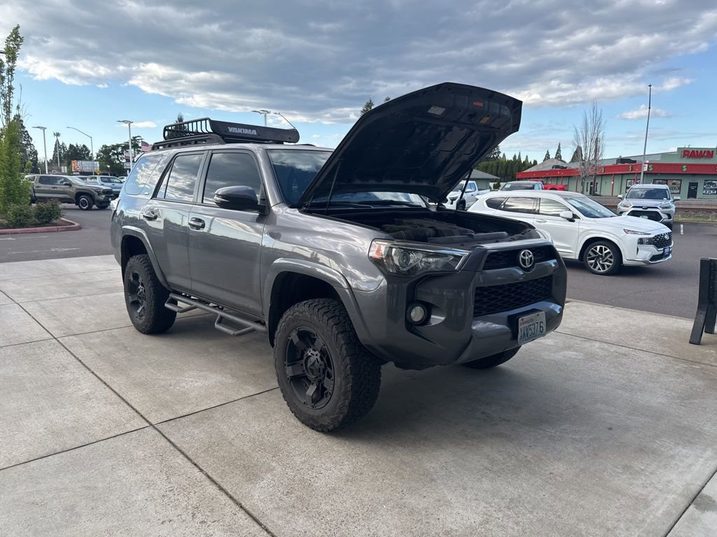 Used 2014 Toyota 4Runner SR5 Premium AWD/4WD image 2