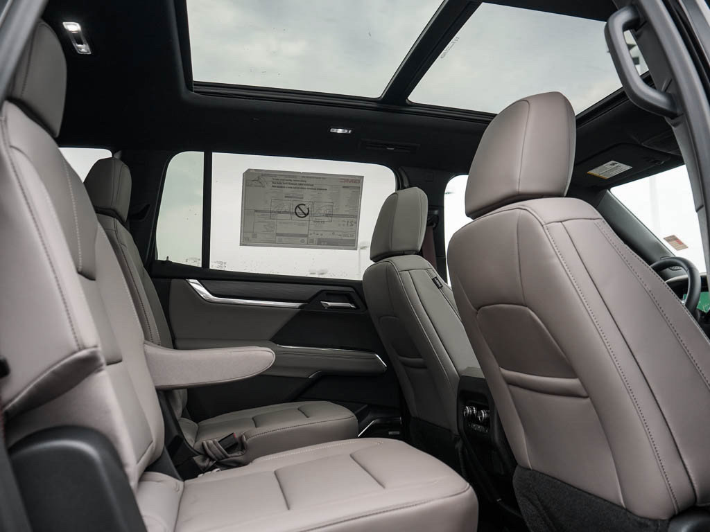 New 2027 GMC Acadia Elevation w/ Black Edition AWD/4WD image 13