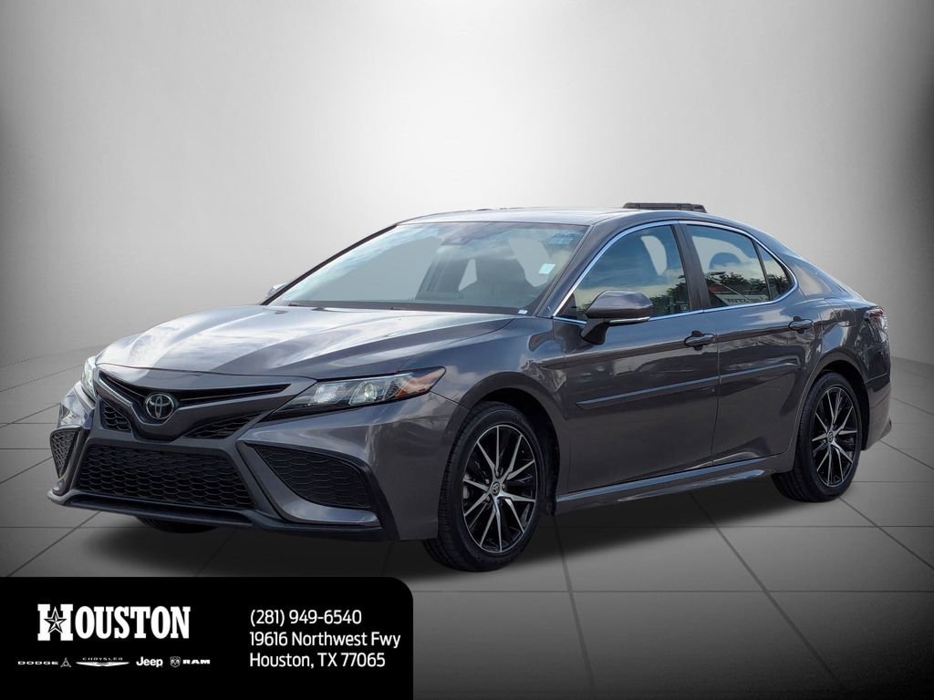 Used 2024 Toyota Camry SE image 8