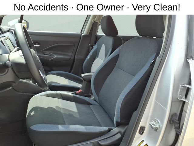 Used 2023 Nissan Versa SV FWD image 12