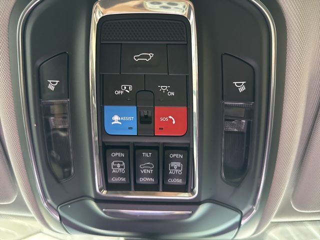 Used 2023 Jeep Grand Cherokee 4WD 4xe image 53