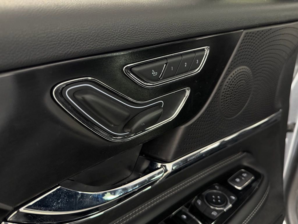 Used 2024 Lincoln Corsair Reserve w/ Equipment Group 201A image 22