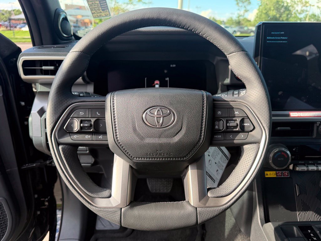 Used 2026 Toyota 4Runner TRD Off-Road Premium AWD/4WD image 11
