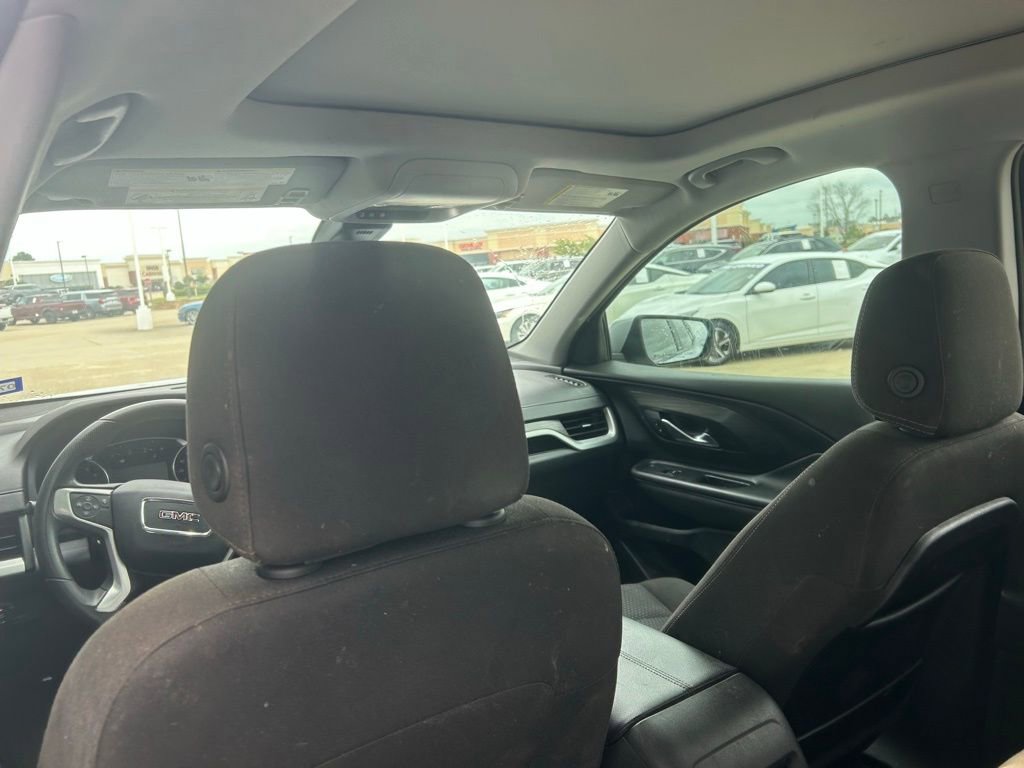 Used 2022 GMC Terrain SLE w/ Driver Convenience Package FWD image 8