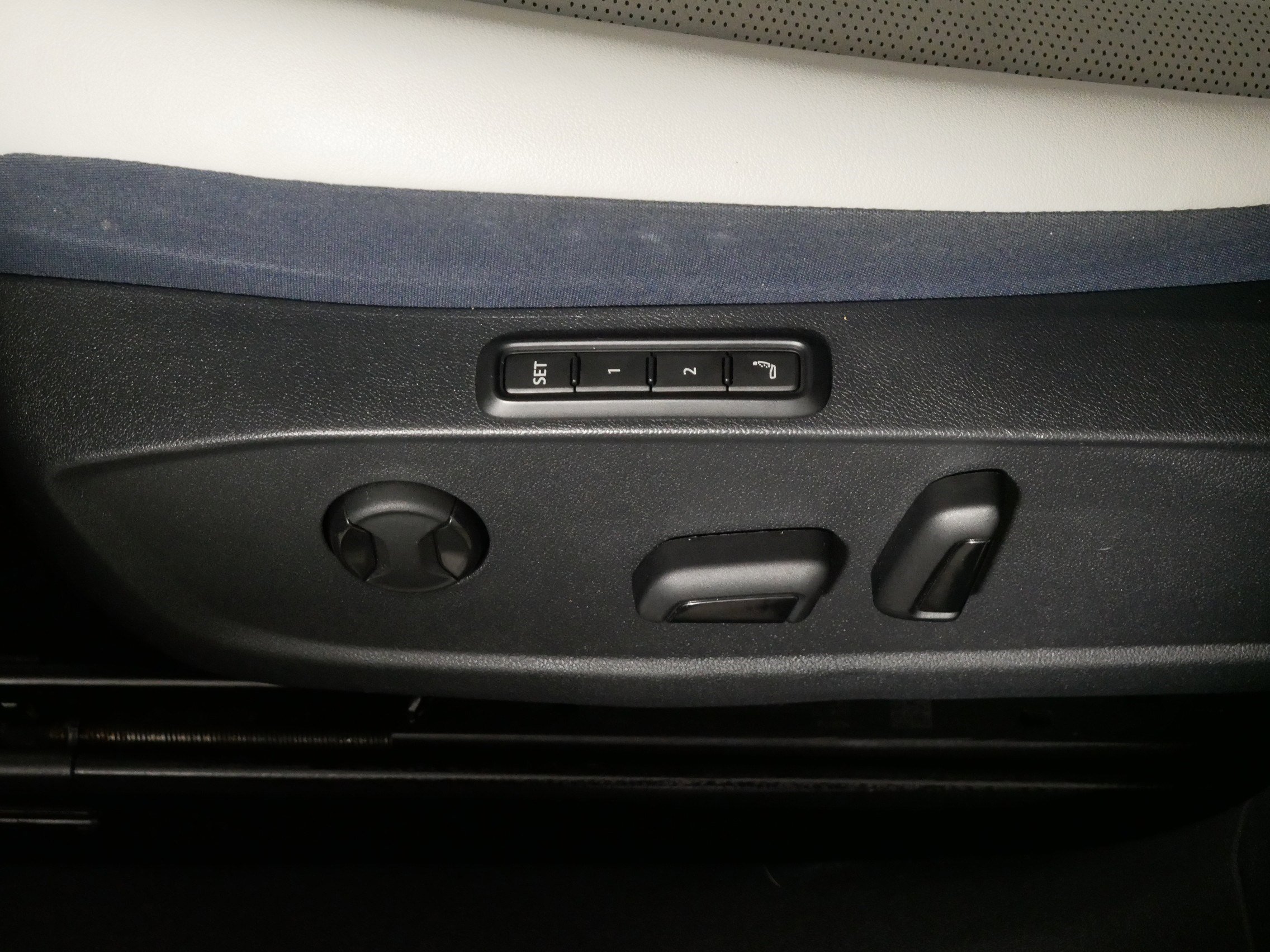 Used 2023 Volkswagen ID.4 S image 20