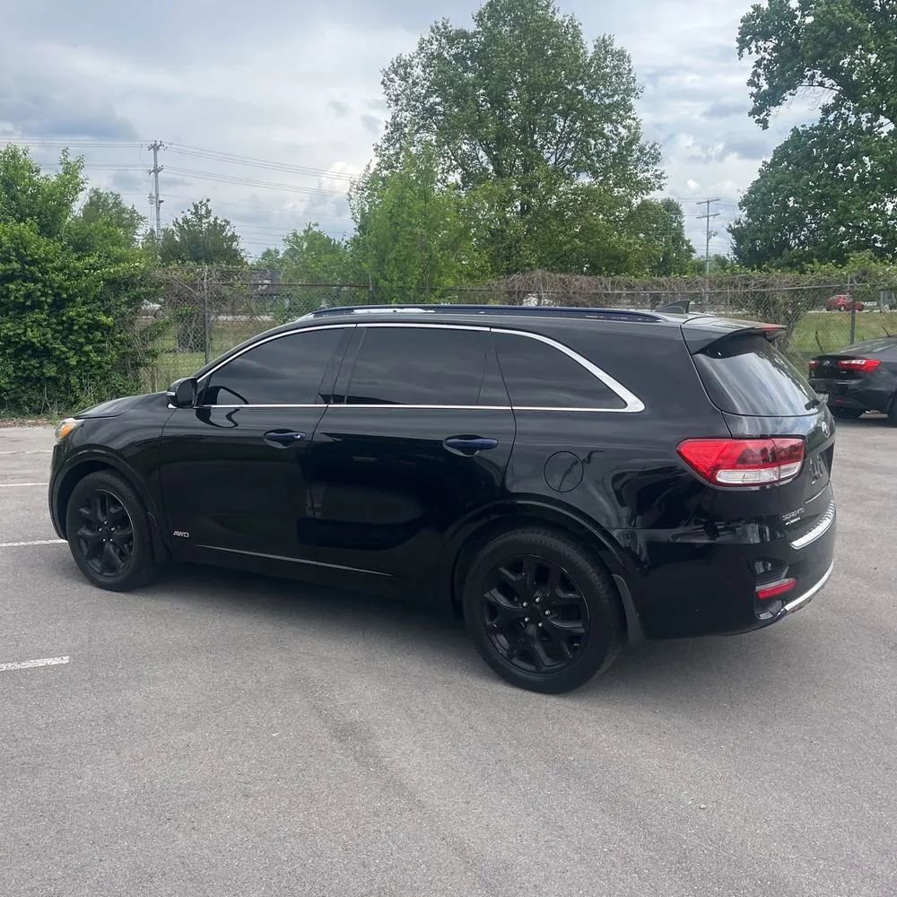 Used 2017 Kia Sorento SX AWD/4WD image 3