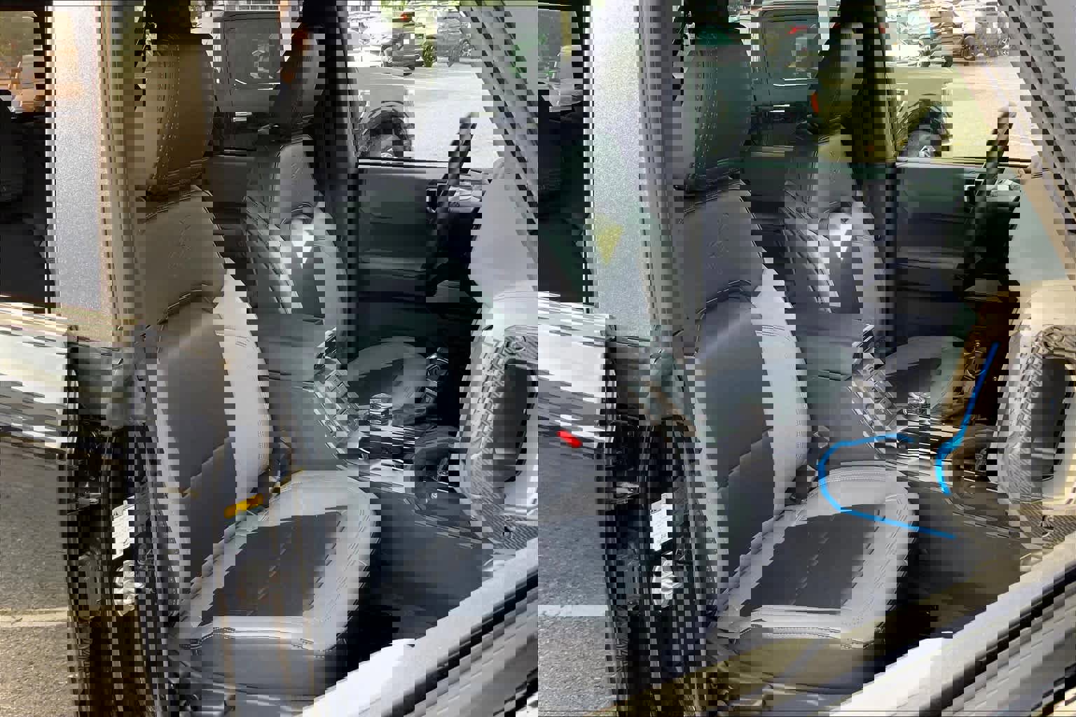 Used 2022 Ford Bronco Black Diamond image 9