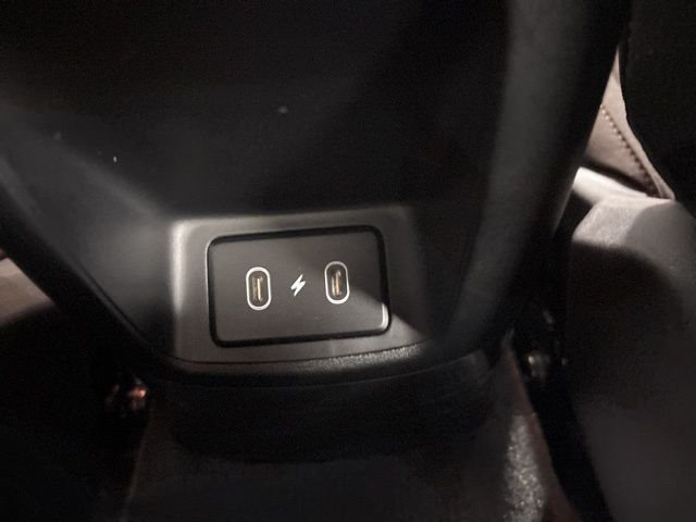 Used 2025 Hyundai Elantra SEL FWD image 21
