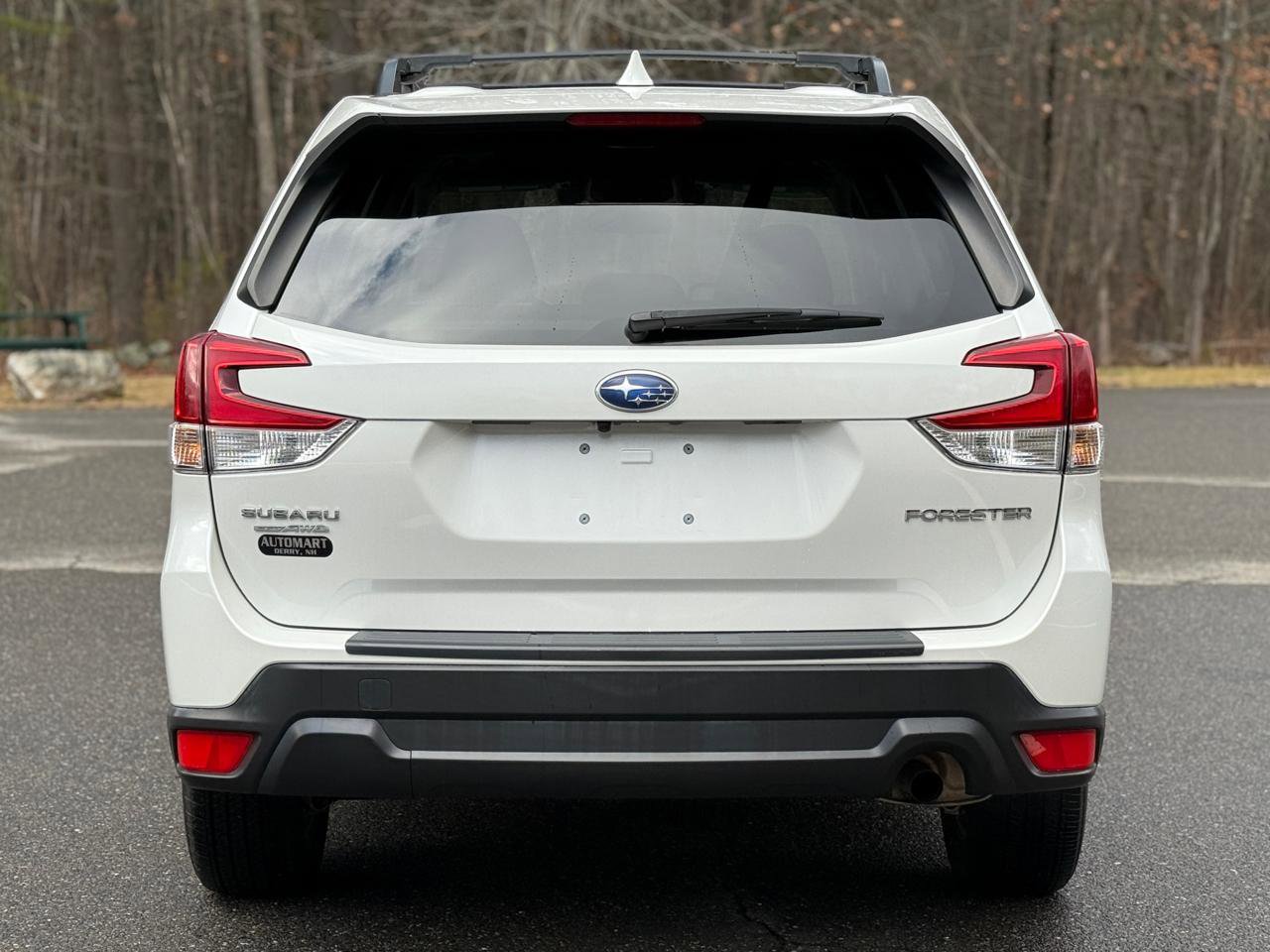 Used 2019 Subaru Forester Premium AWD/4WD image 3