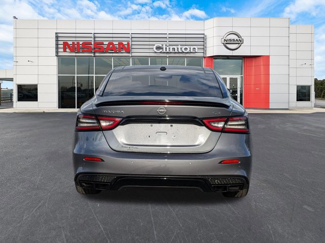 Certified 2023 Nissan Maxima SR w/ Sport Mat Group FWD image 4