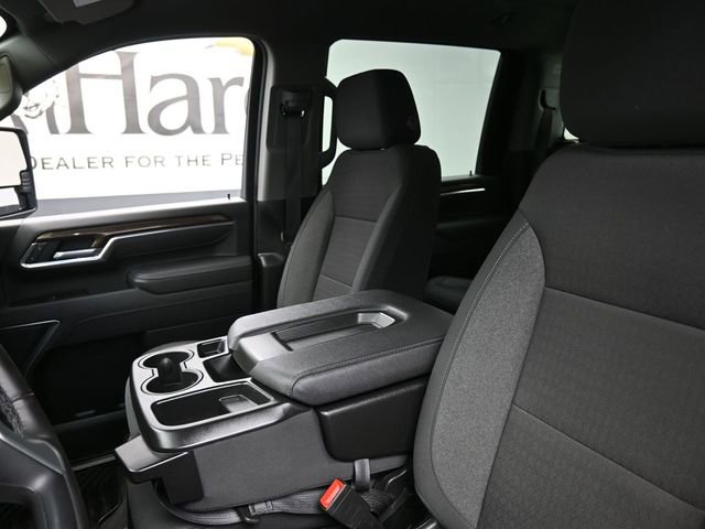 Used 2025 Chevrolet Silverado 2500 LT w/ Convenience Package image 16