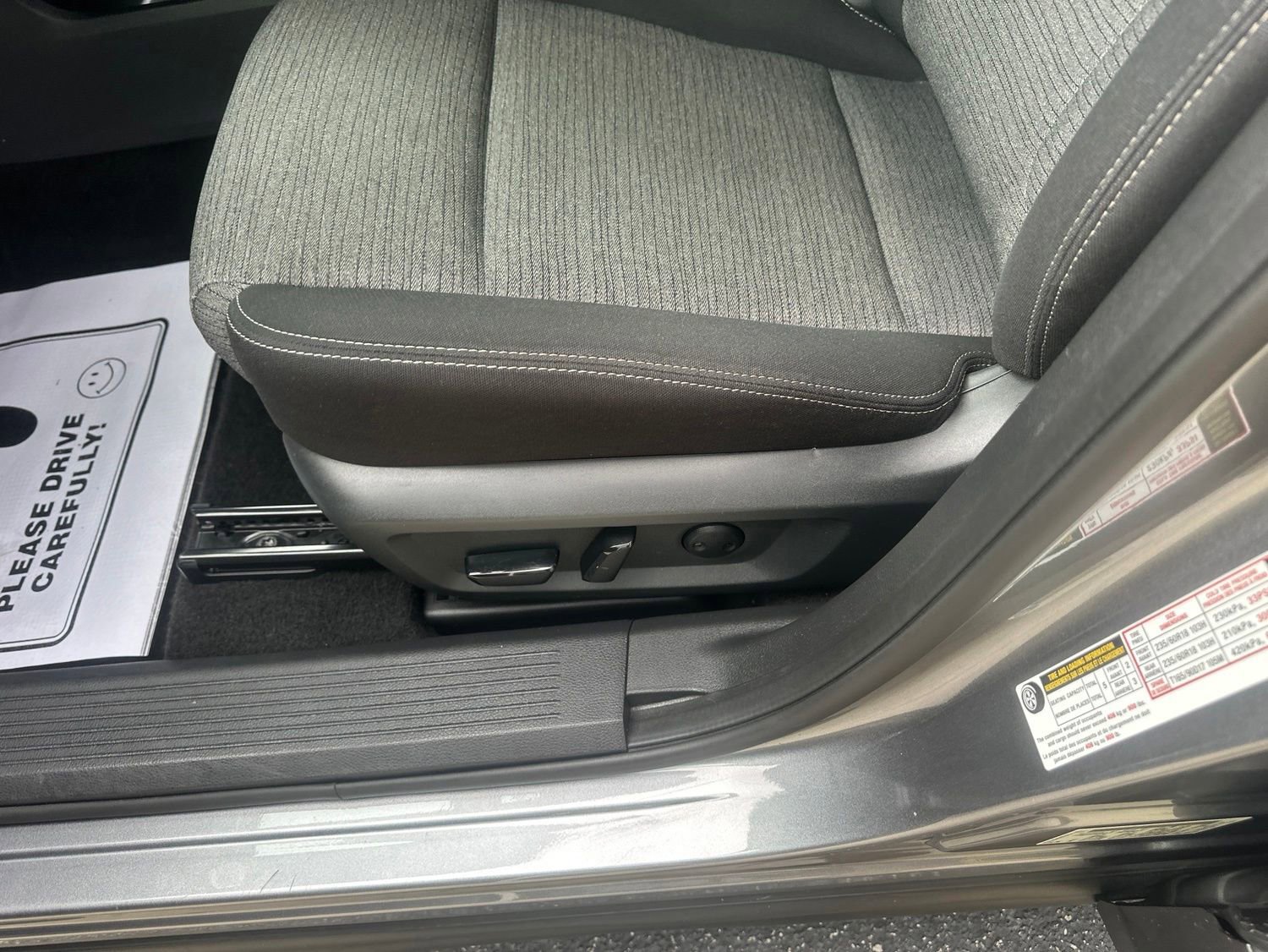 Used 2023 Nissan Rogue SV AWD/4WD image 20
